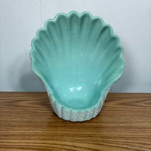 Vintage Haeger Shell Shaped Centerpiece popcorn finish